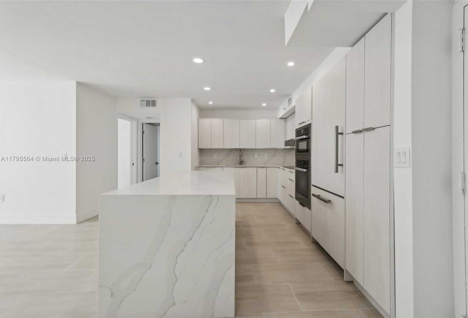 Small Image of 9 ISLAND AVE #1209, Miami Beach Number 11
