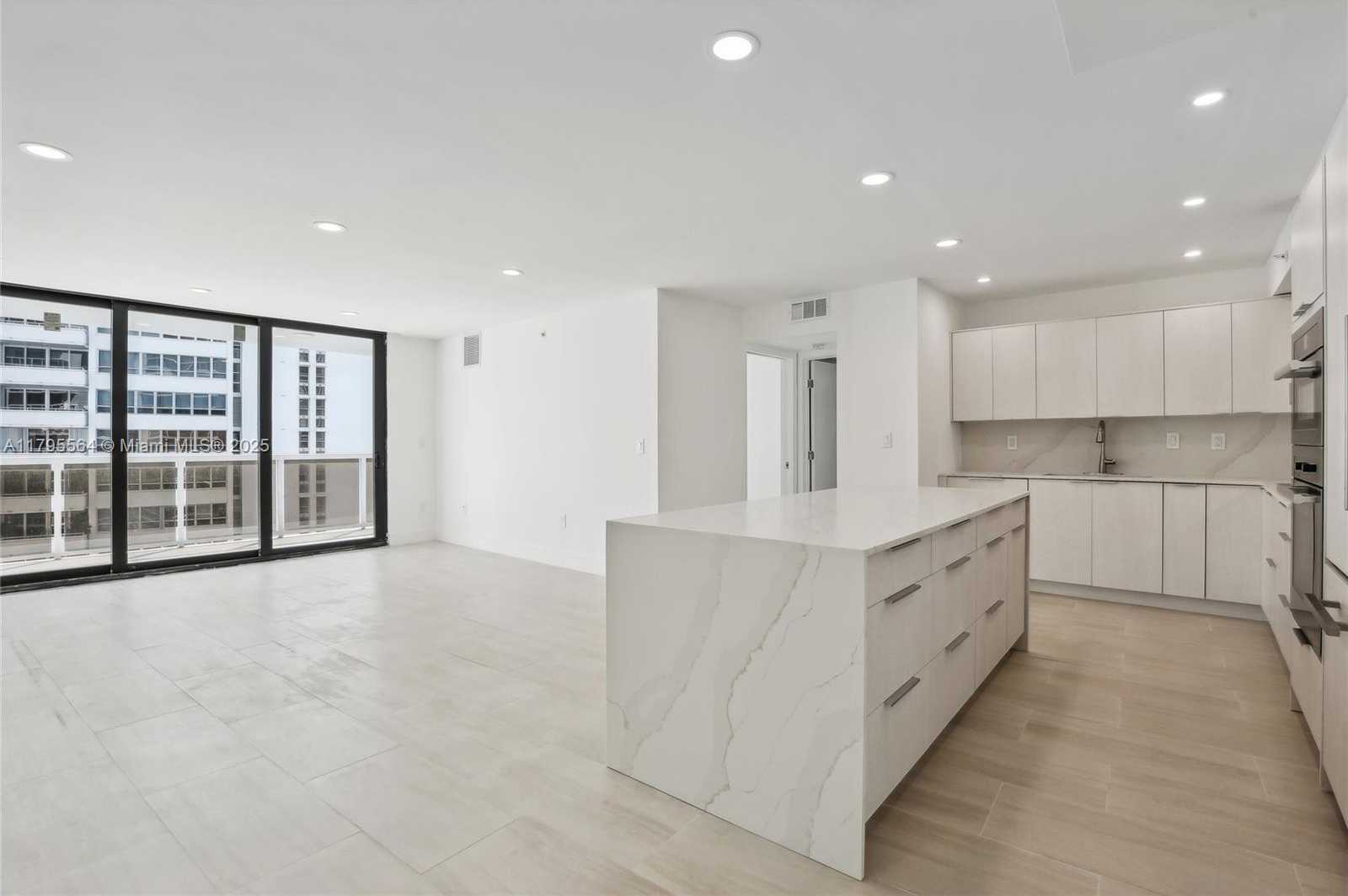 Small Image of 9 ISLAND AVE #1209, Miami Beach Number 12