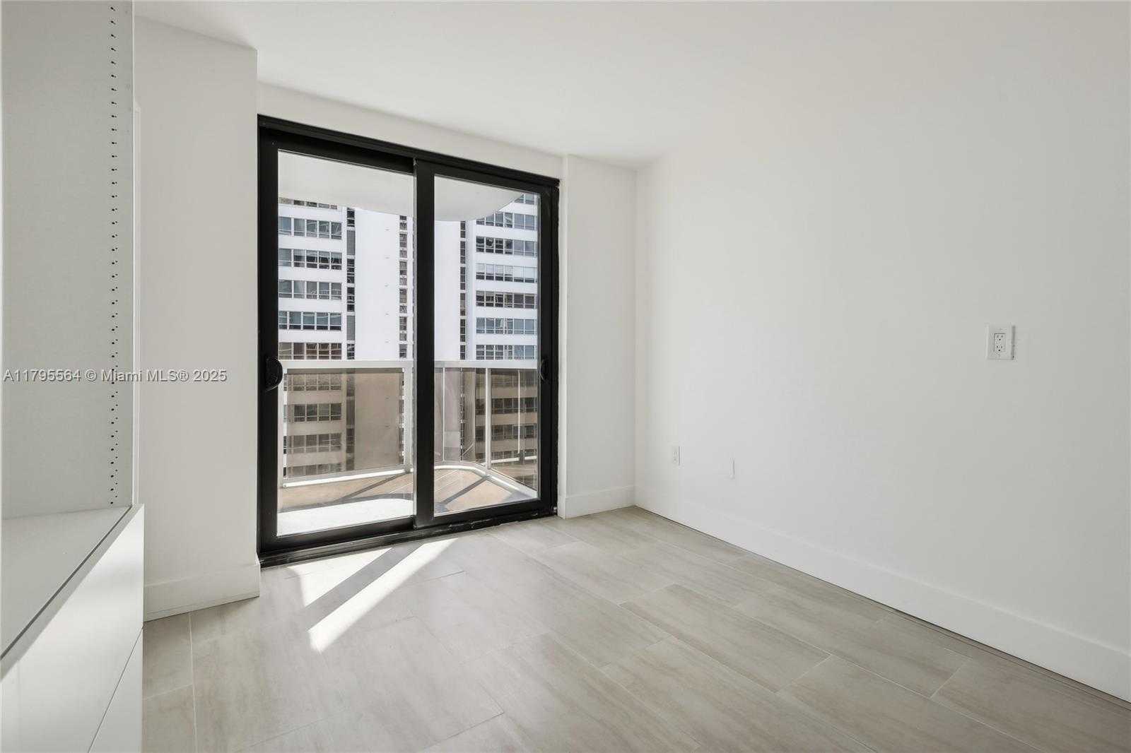 Small Image of 9 ISLAND AVE #1209, Miami Beach Number 23