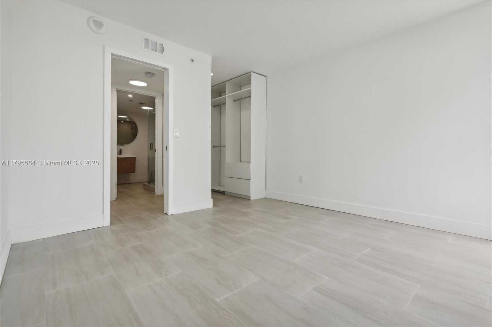 Small Image of 9 ISLAND AVE #1209, Miami Beach Number 30