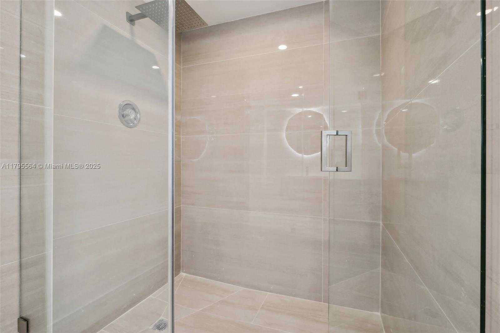 Small Image of 9 ISLAND AVE #1209, Miami Beach Number 38