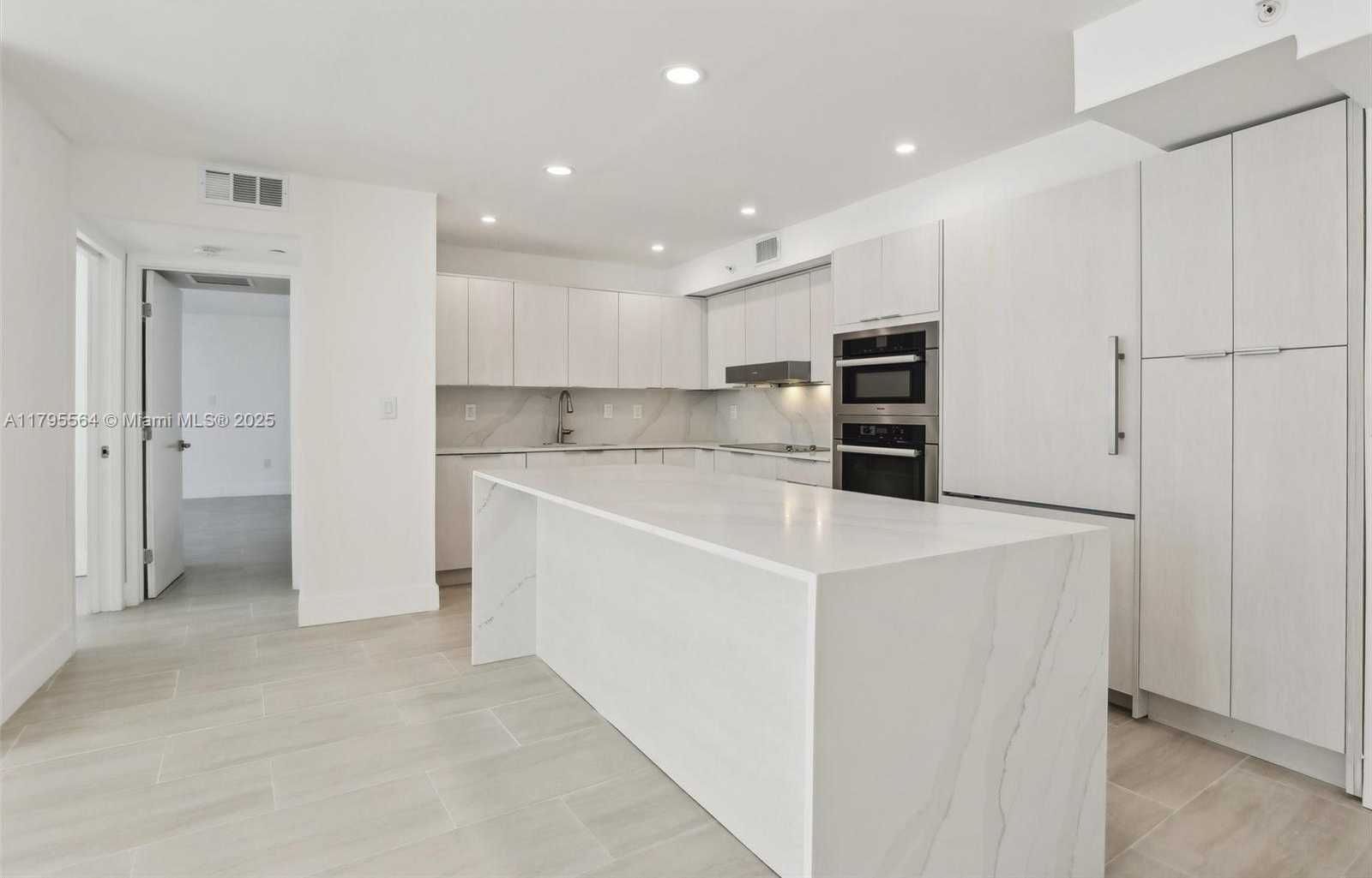 Small Image of 9 ISLAND AVE #1209, Miami Beach Number 9