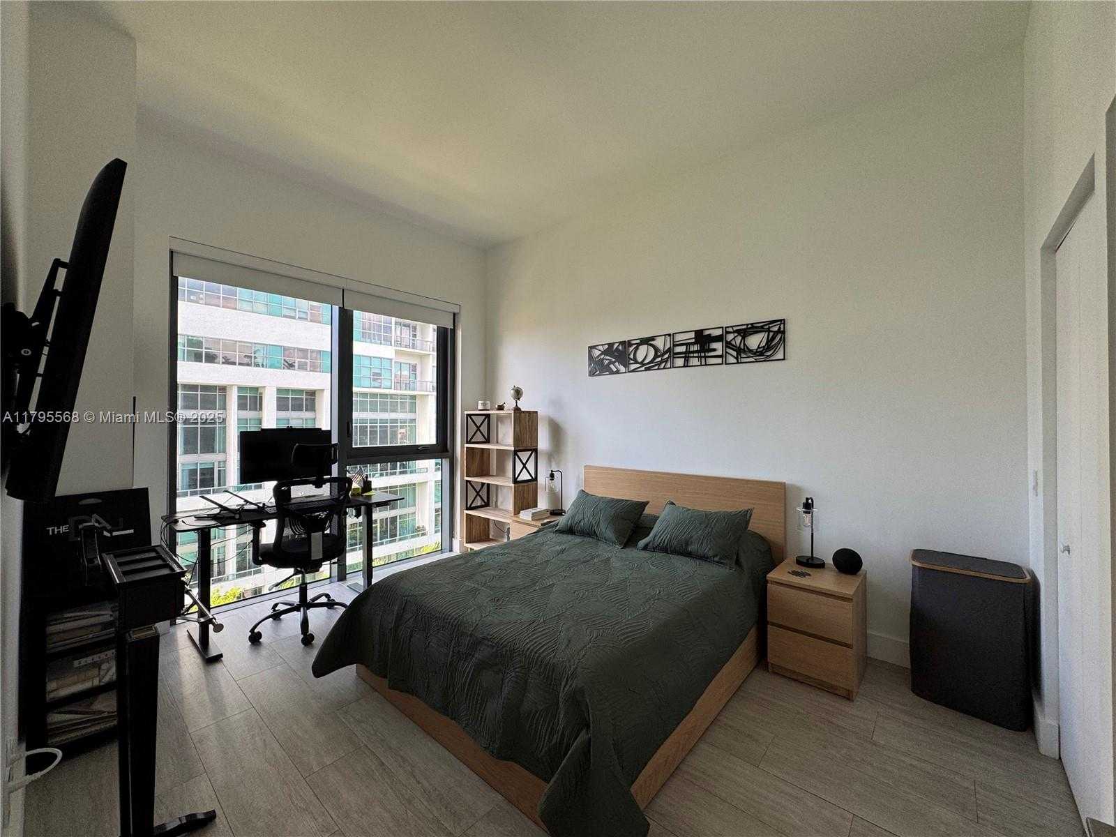 Small Image of 121 NORTH EAST 34TH ST #L601, Miami Number 6