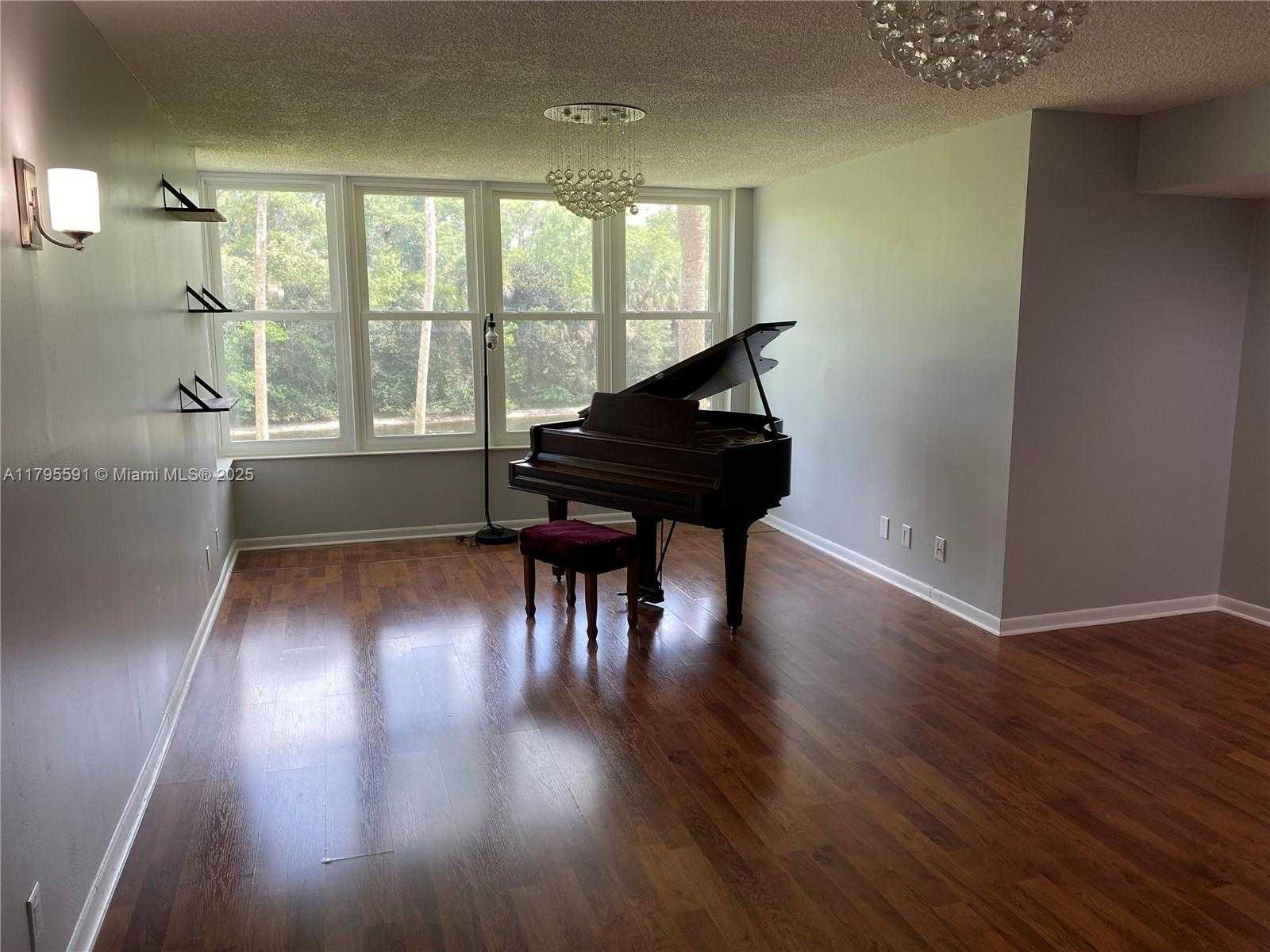 Small Image of 4133 SOUTH CARAMBOLA CIR S #G203, Coconut Creek Number 12