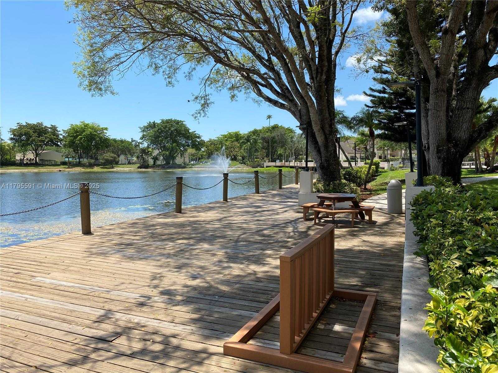 Small Image of 4133 SOUTH CARAMBOLA CIR S #G203, Coconut Creek Number 26