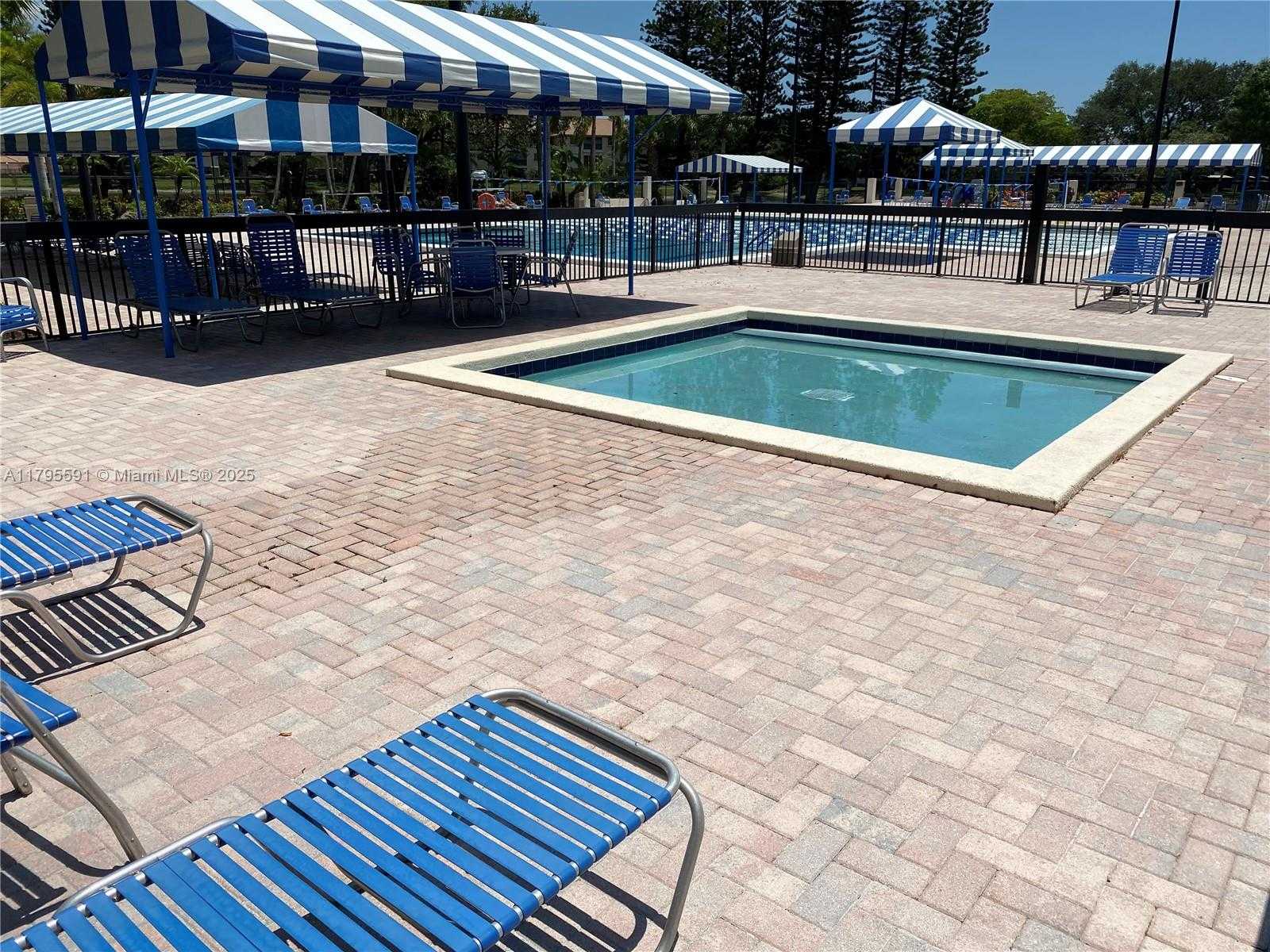 Small Image of 4133 SOUTH CARAMBOLA CIR S #G203, Coconut Creek Number 30