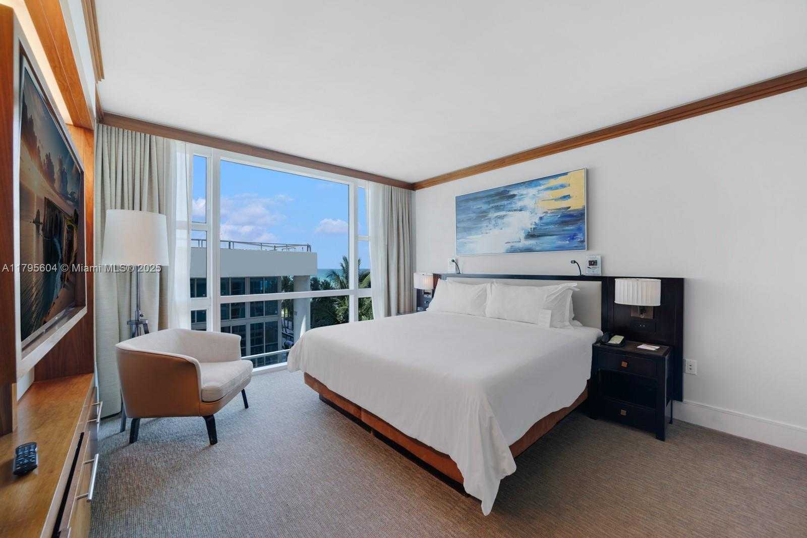 Small Image of 6801 COLLINS AVE #502, Miami Beach Number 8