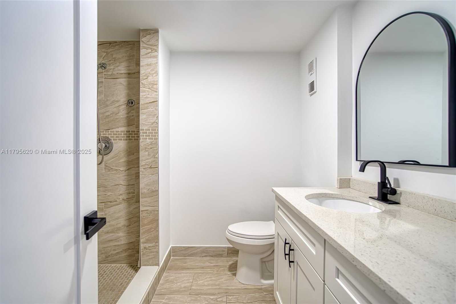 Small Image of 20281 EAST COUNTRY CLUB DR #501, Aventura Number 15