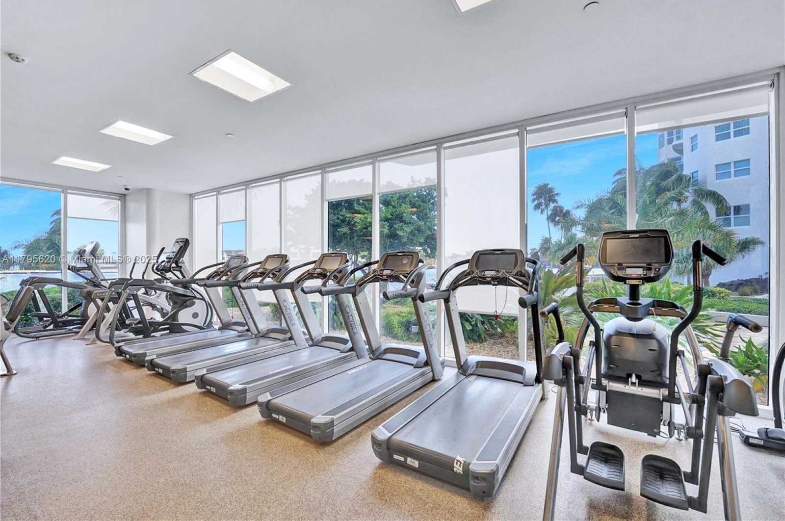 Small Image of 20281 EAST COUNTRY CLUB DR #501, Aventura Number 23