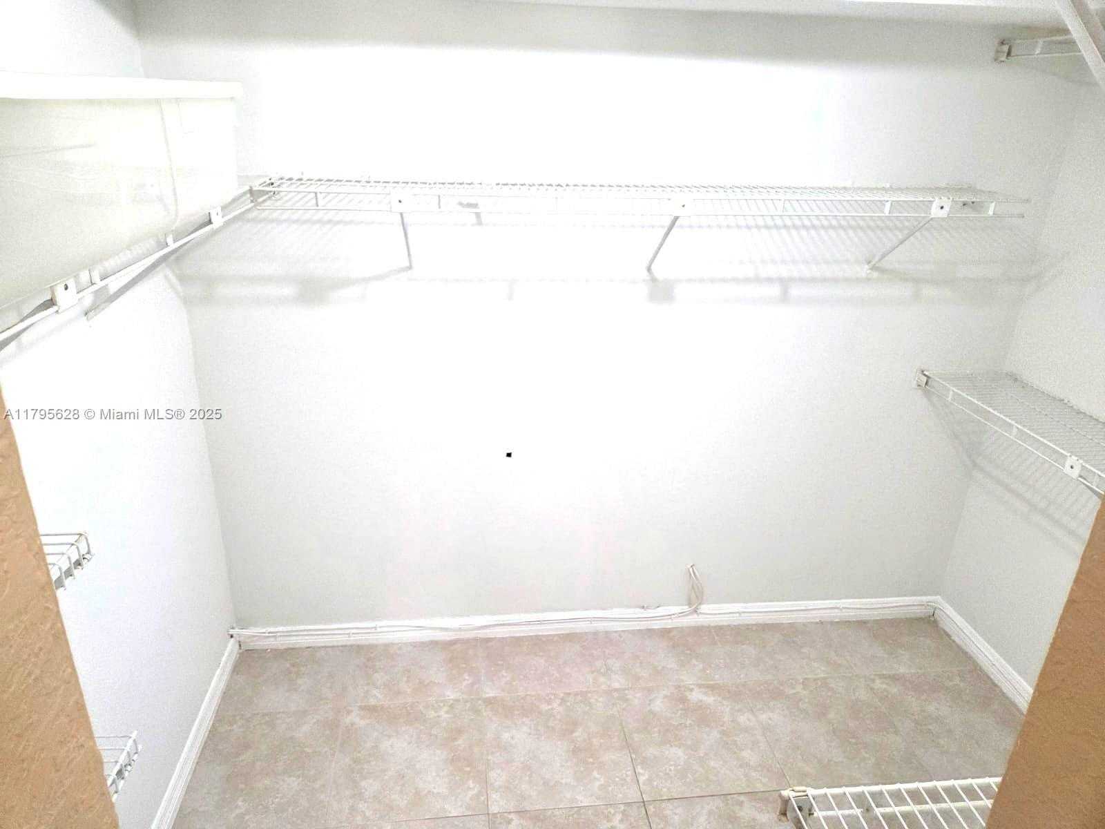 Small Image of 2901 NORTH NOB HILL RD #101, Sunrise Number 17