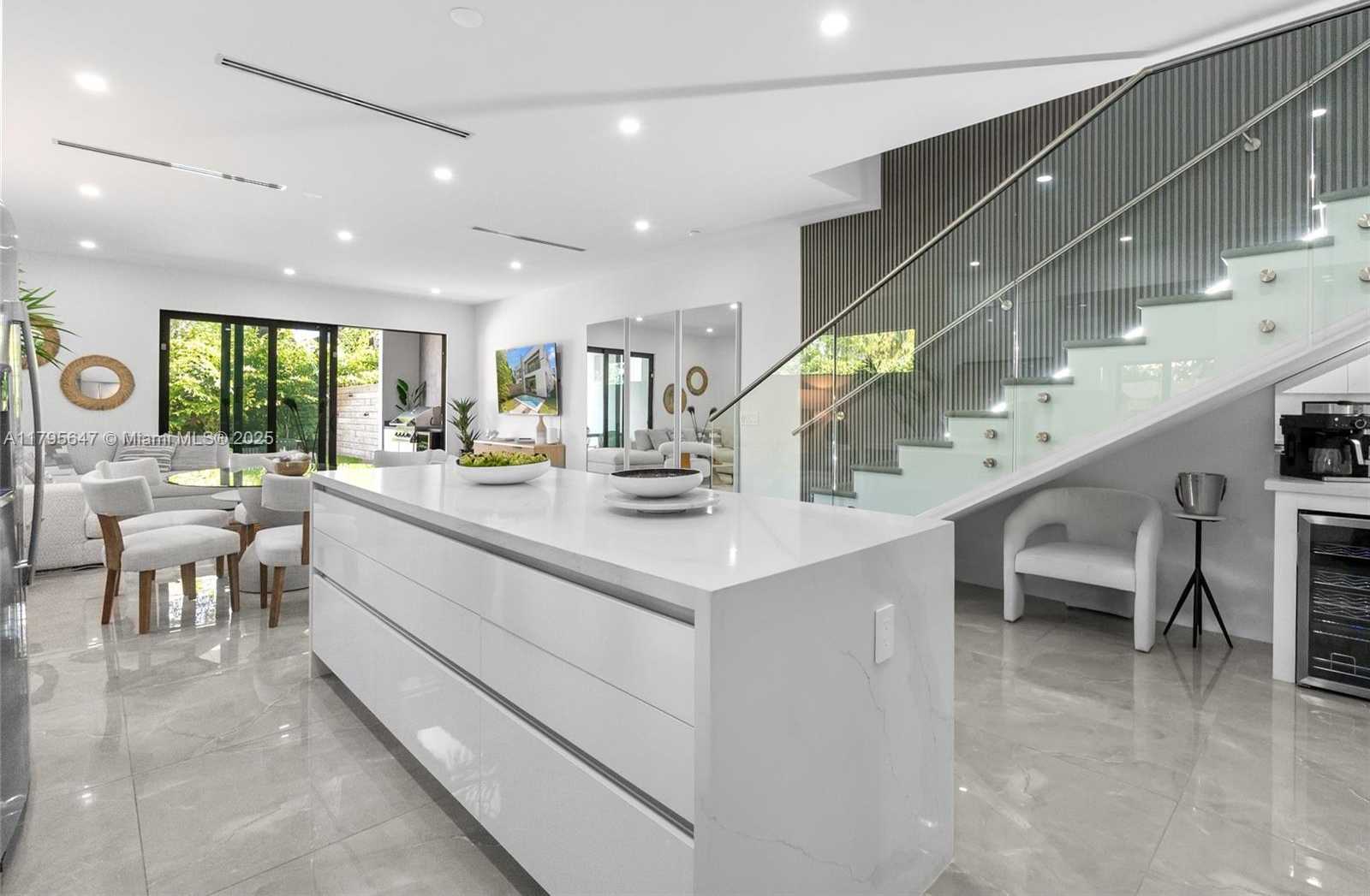 Small Image of 325 SOUTH WEST 16TH ST #B, Fort Lauderdale Number 11