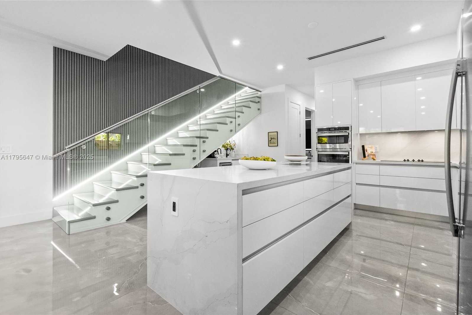Small Image of 325 SOUTH WEST 16TH ST #B, Fort Lauderdale Number 16