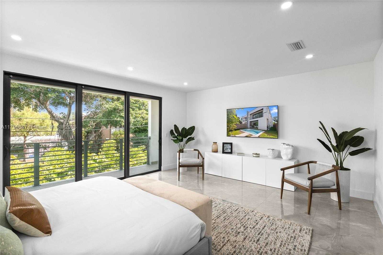 Small Image of 325 SOUTH WEST 16TH ST #B, Fort Lauderdale Number 26