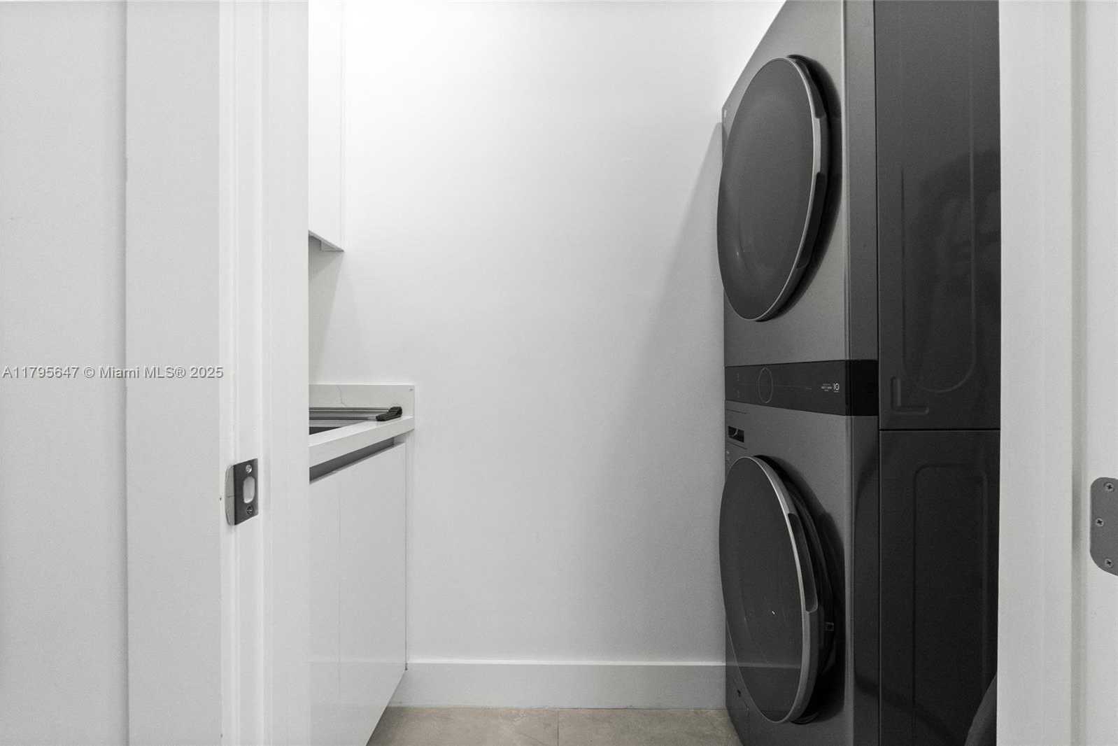 Small Image of 325 SOUTH WEST 16TH ST #B, Fort Lauderdale Number 37