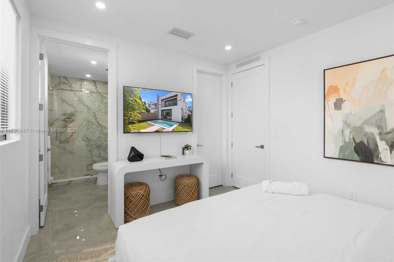 Small Image of 325 SOUTH WEST 16TH ST #B, Fort Lauderdale Number 44