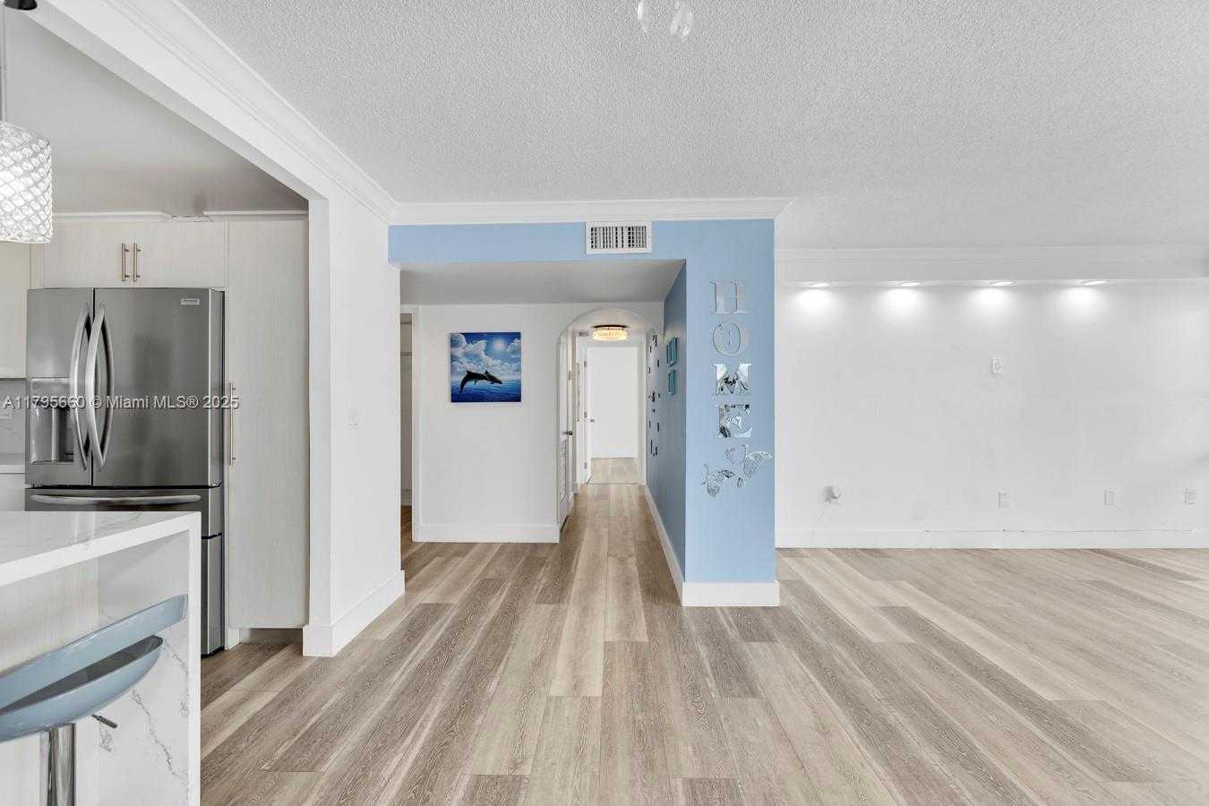 Small Image of 600 NORTH EAST 36TH ST #1404, Miami Number 11