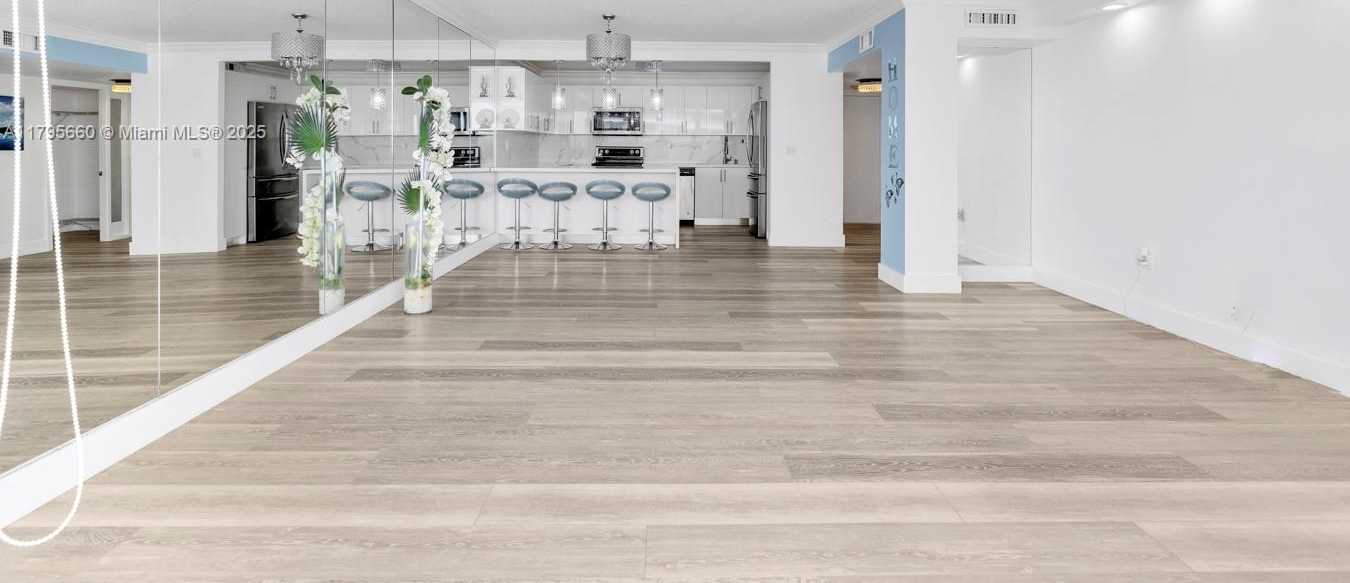 Small Image of 600 NORTH EAST 36TH ST #1404, Miami Number 12