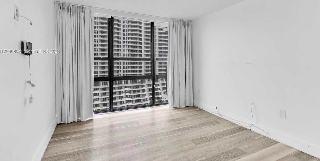 Small Image of 600 NORTH EAST 36TH ST #1404, Miami Number 17