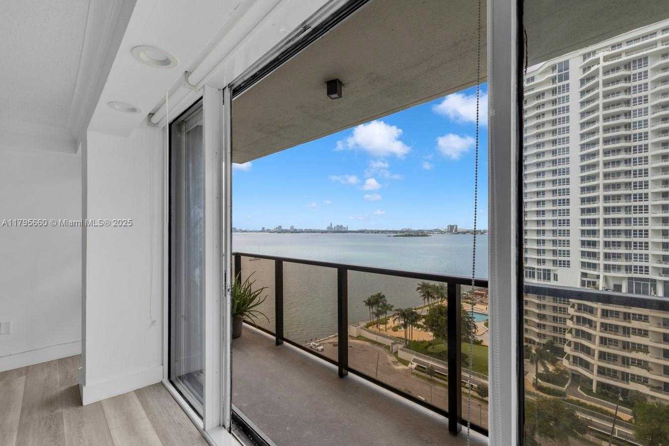 Small Image of 600 NORTH EAST 36TH ST #1404, Miami Number 3