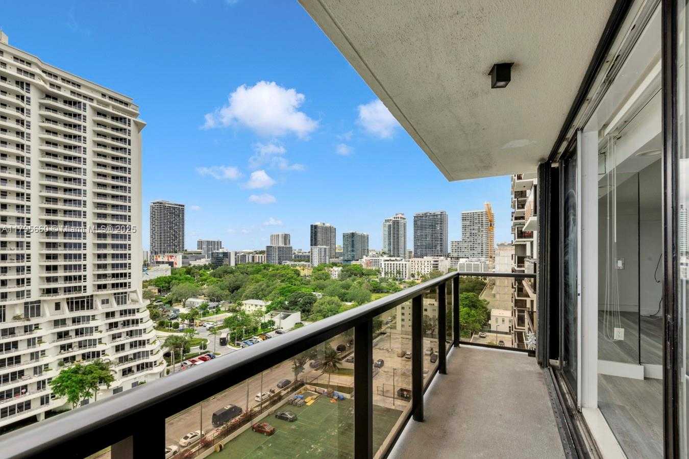 Small Image of 600 NORTH EAST 36TH ST #1404, Miami Number 5