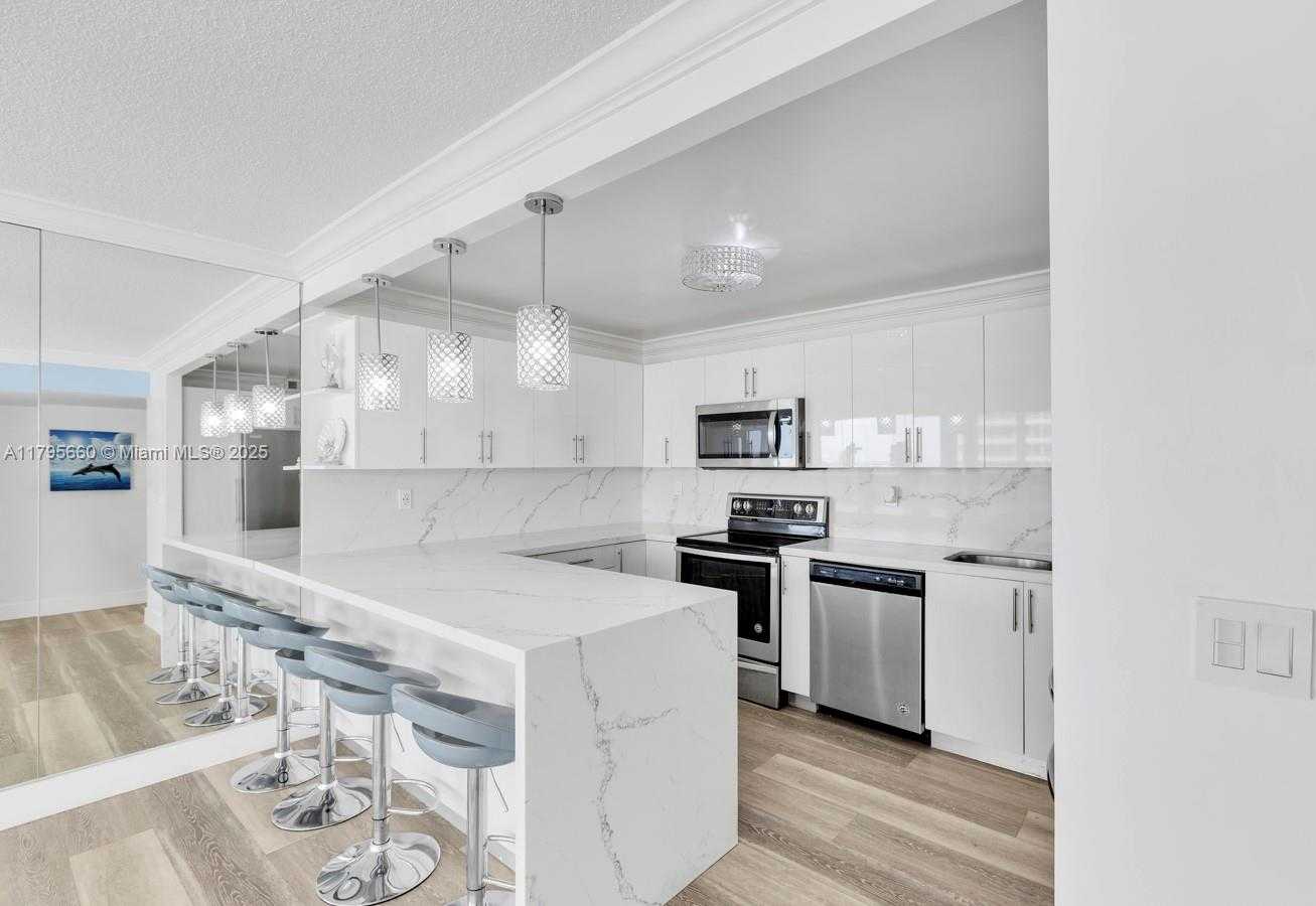 Small Image of 600 NORTH EAST 36TH ST #1404, Miami Number 8