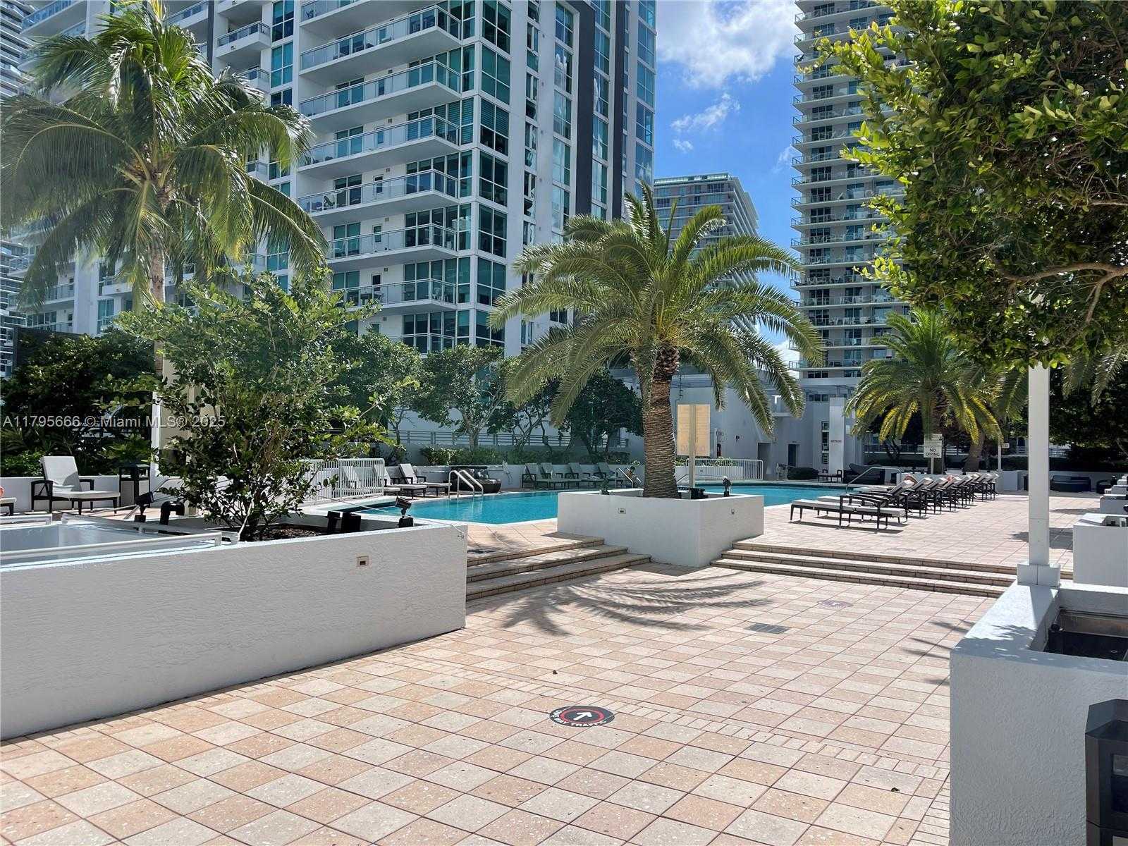 Small Image of 1060 BRICKELL AVE #1001, Miami Number 12
