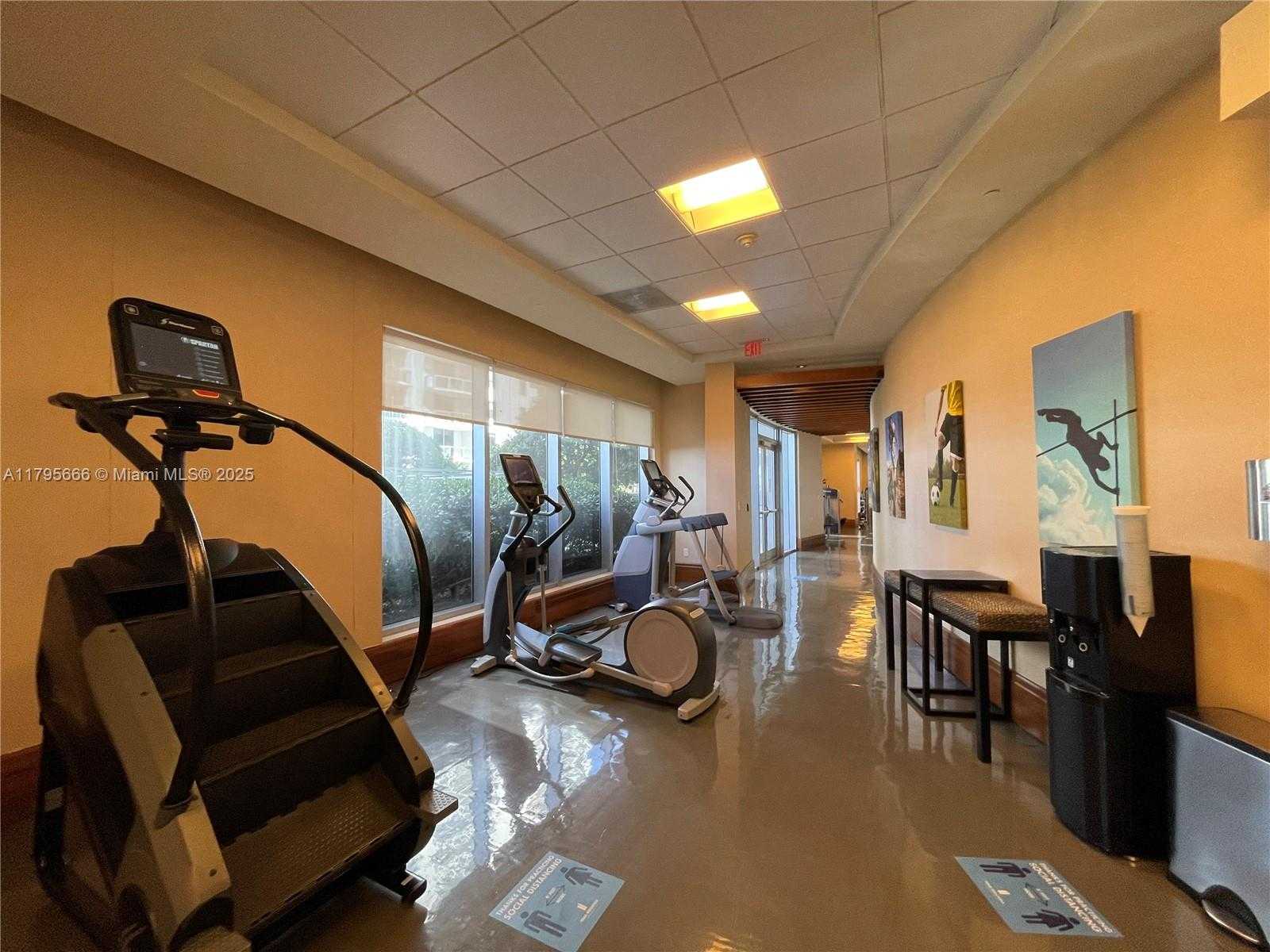 Small Image of 1060 BRICKELL AVE #1001, Miami Number 14