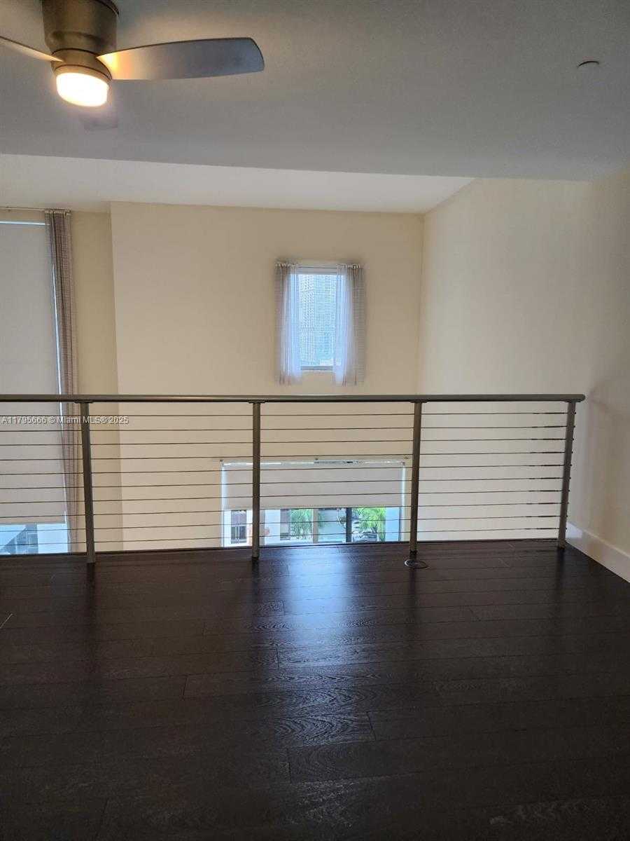 Small Image of 1060 BRICKELL AVE #1001, Miami Number 7