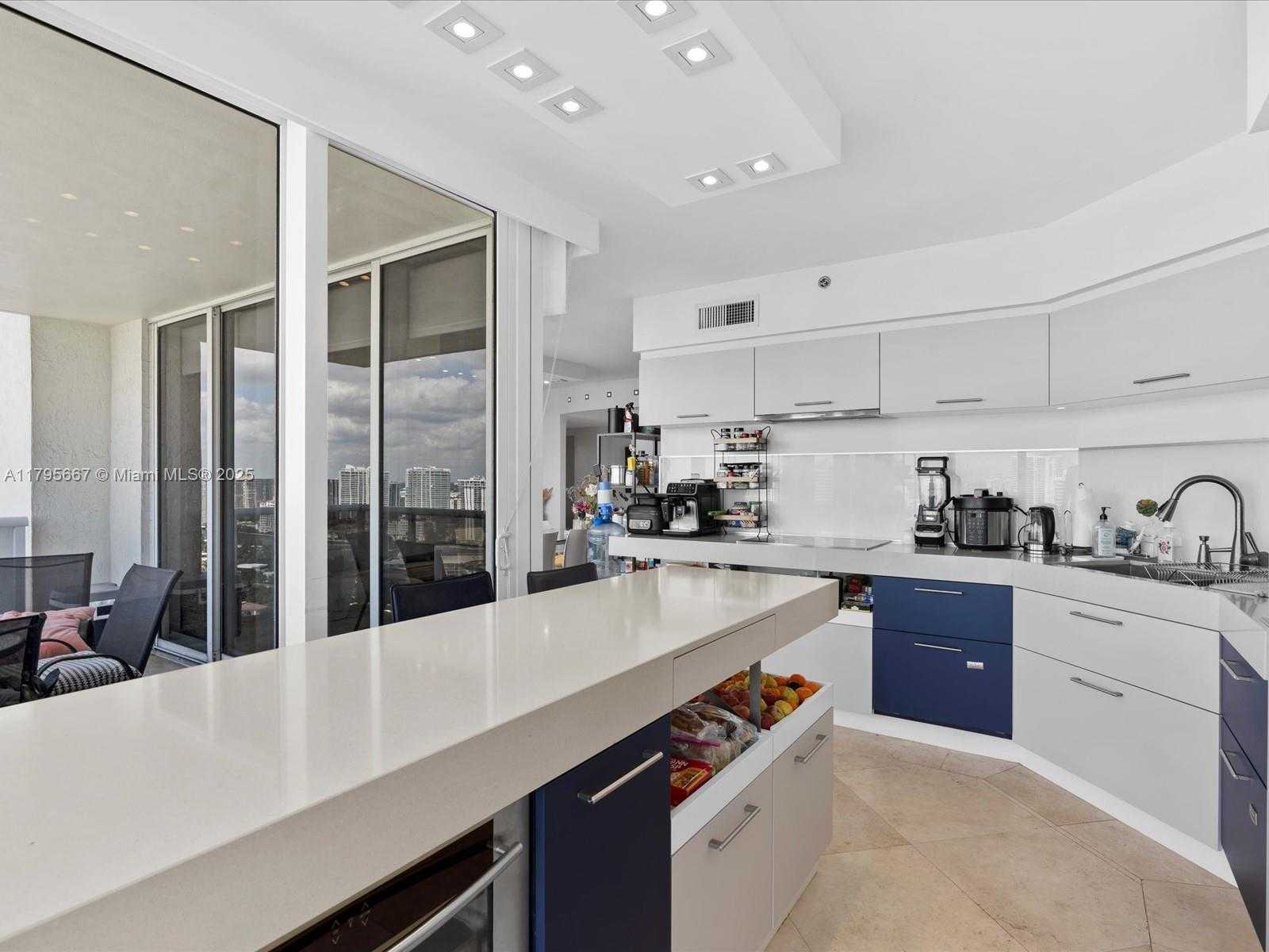 Small Image of 19111 COLLINS AVE #2805, Sunny Isles Beach Number 7
