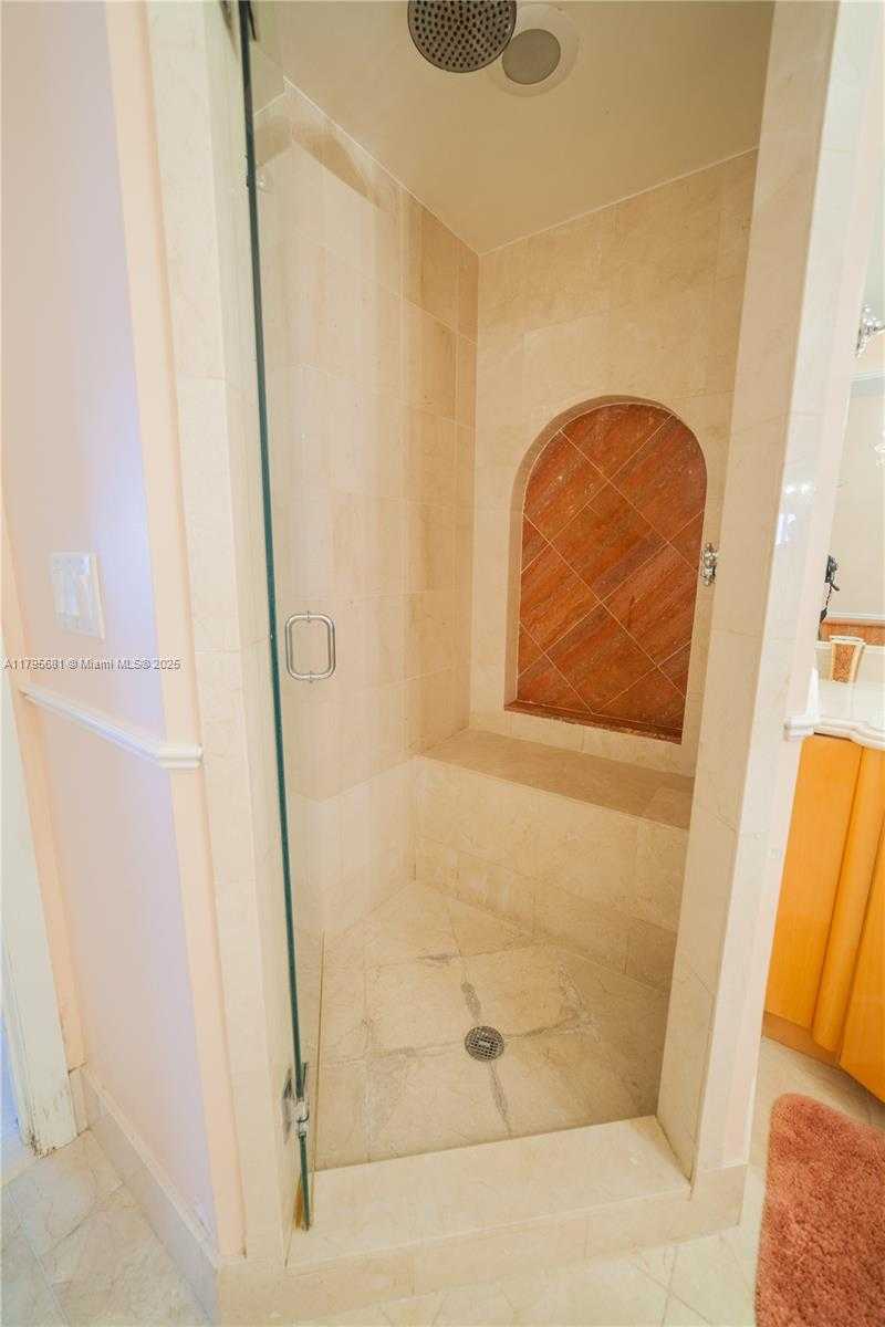 Small Image of 17875 COLLINS AVE #4302, Sunny Isles Beach Number 14