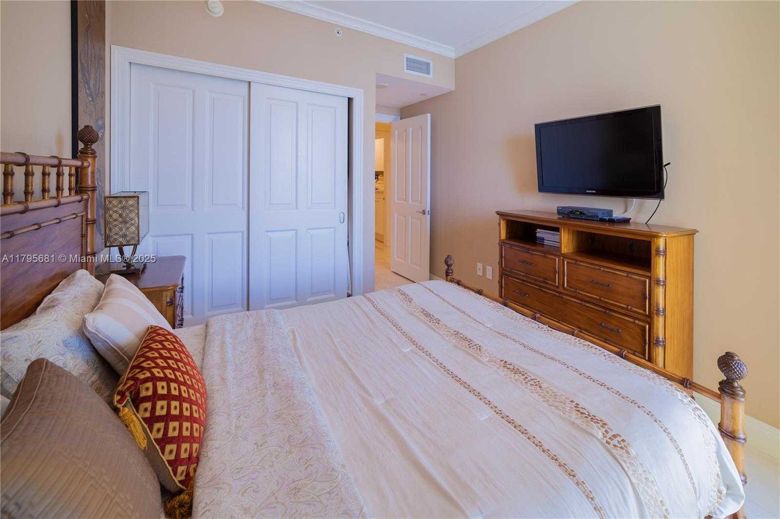 Small Image of 17875 COLLINS AVE #4302, Sunny Isles Beach Number 22
