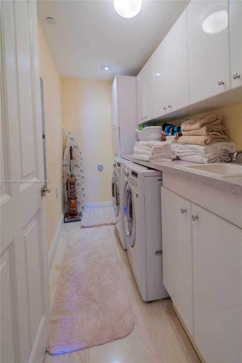 Small Image of 17875 COLLINS AVE #4302, Sunny Isles Beach Number 23