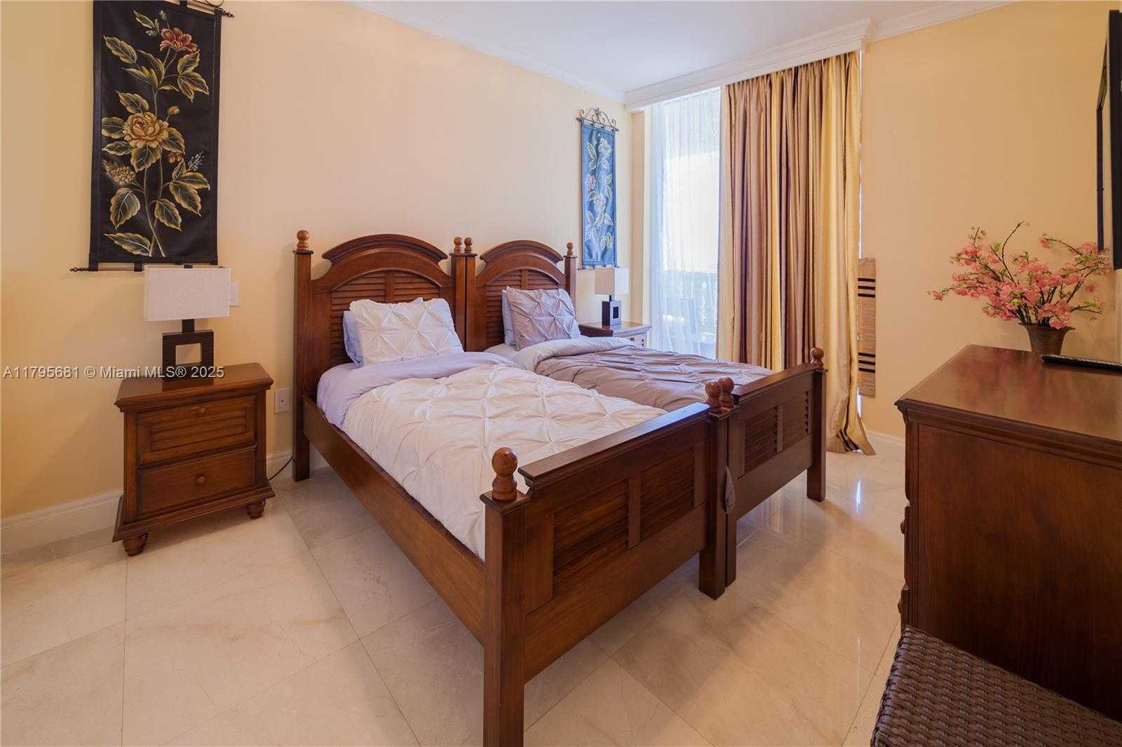 Small Image of 17875 COLLINS AVE #4302, Sunny Isles Beach Number 24