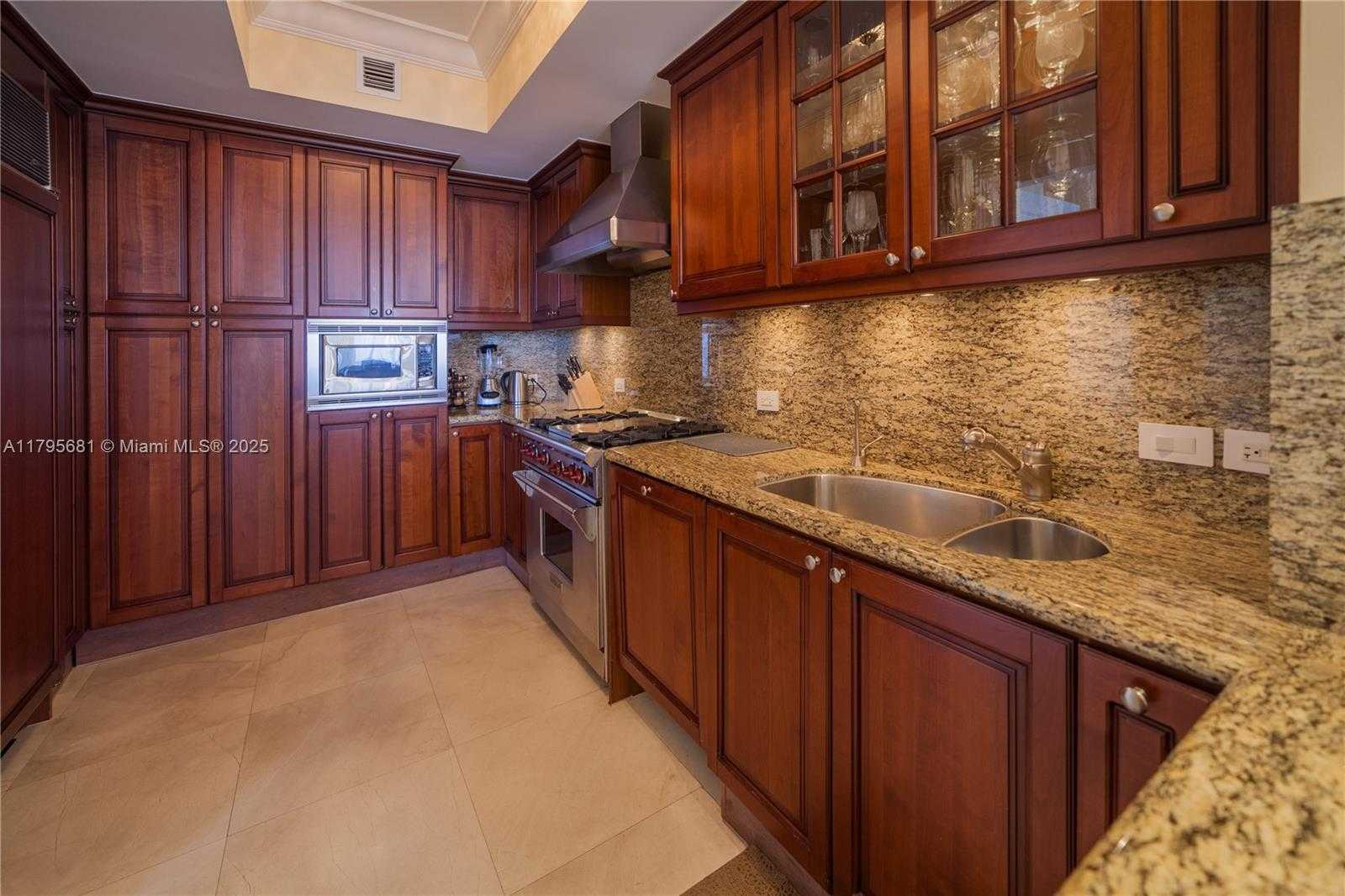 Small Image of 17875 COLLINS AVE #4302, Sunny Isles Beach Number 7