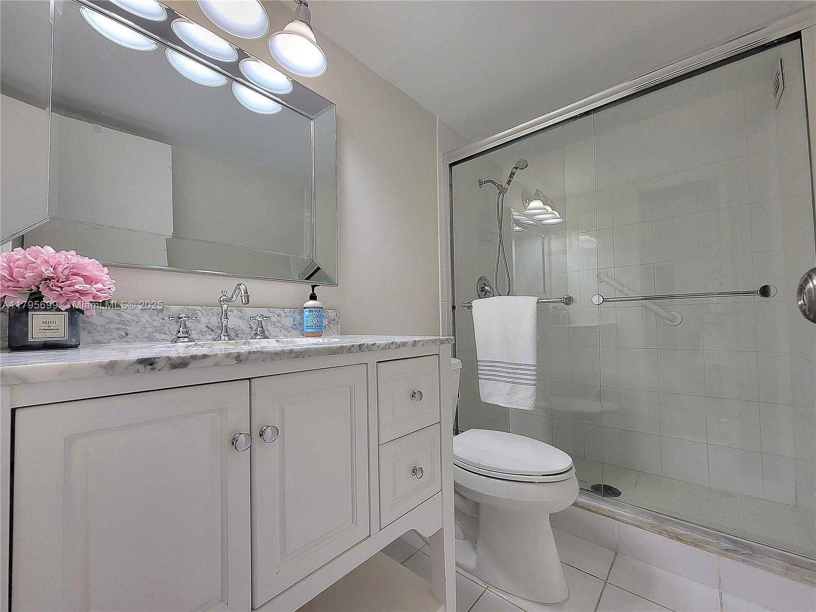 Small Image of 2030 SOUTH OCEAN DR #1804, Hallandale Beach Number 15