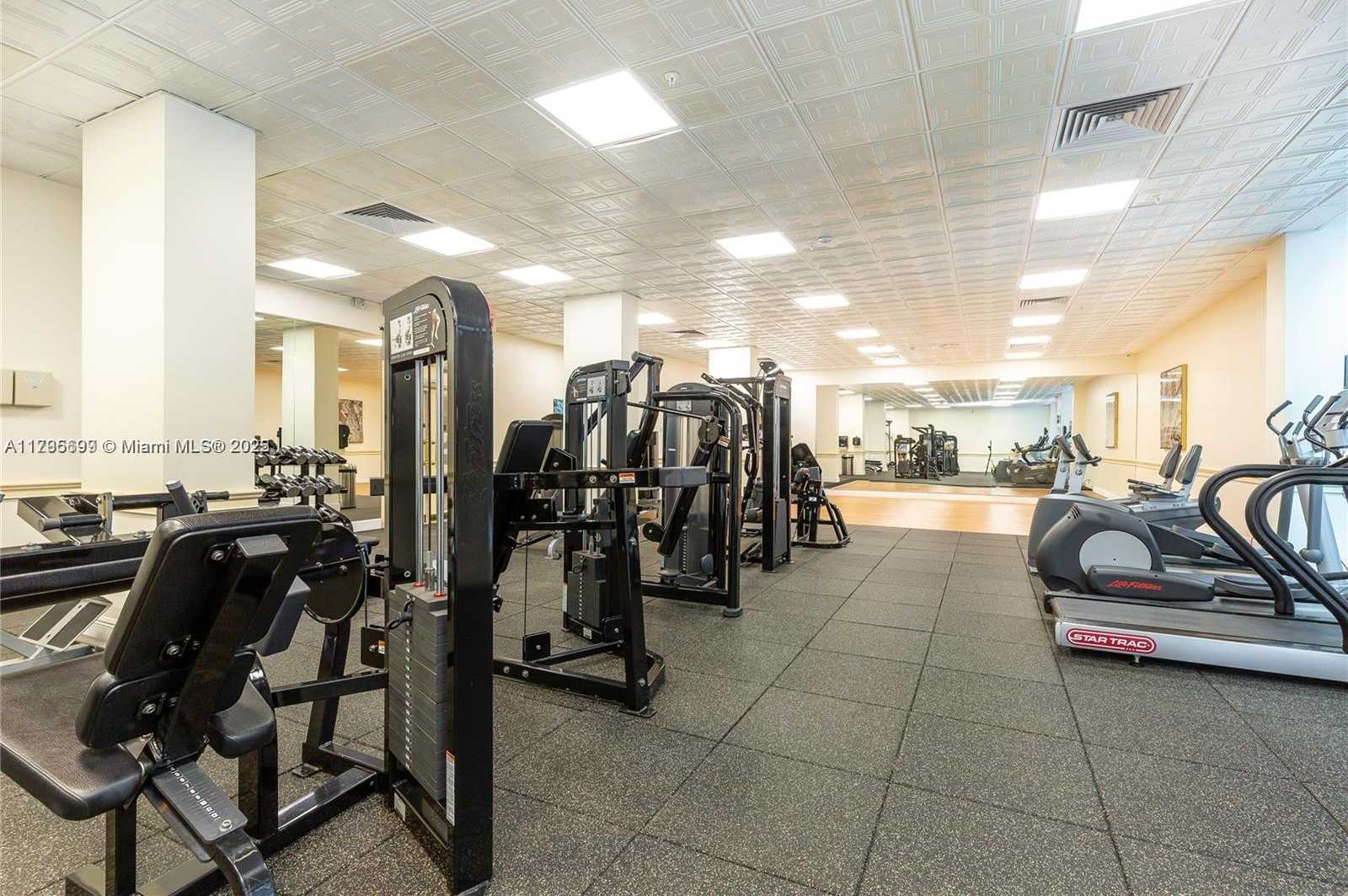 Small Image of 2030 SOUTH OCEAN DR #1804, Hallandale Beach Number 31