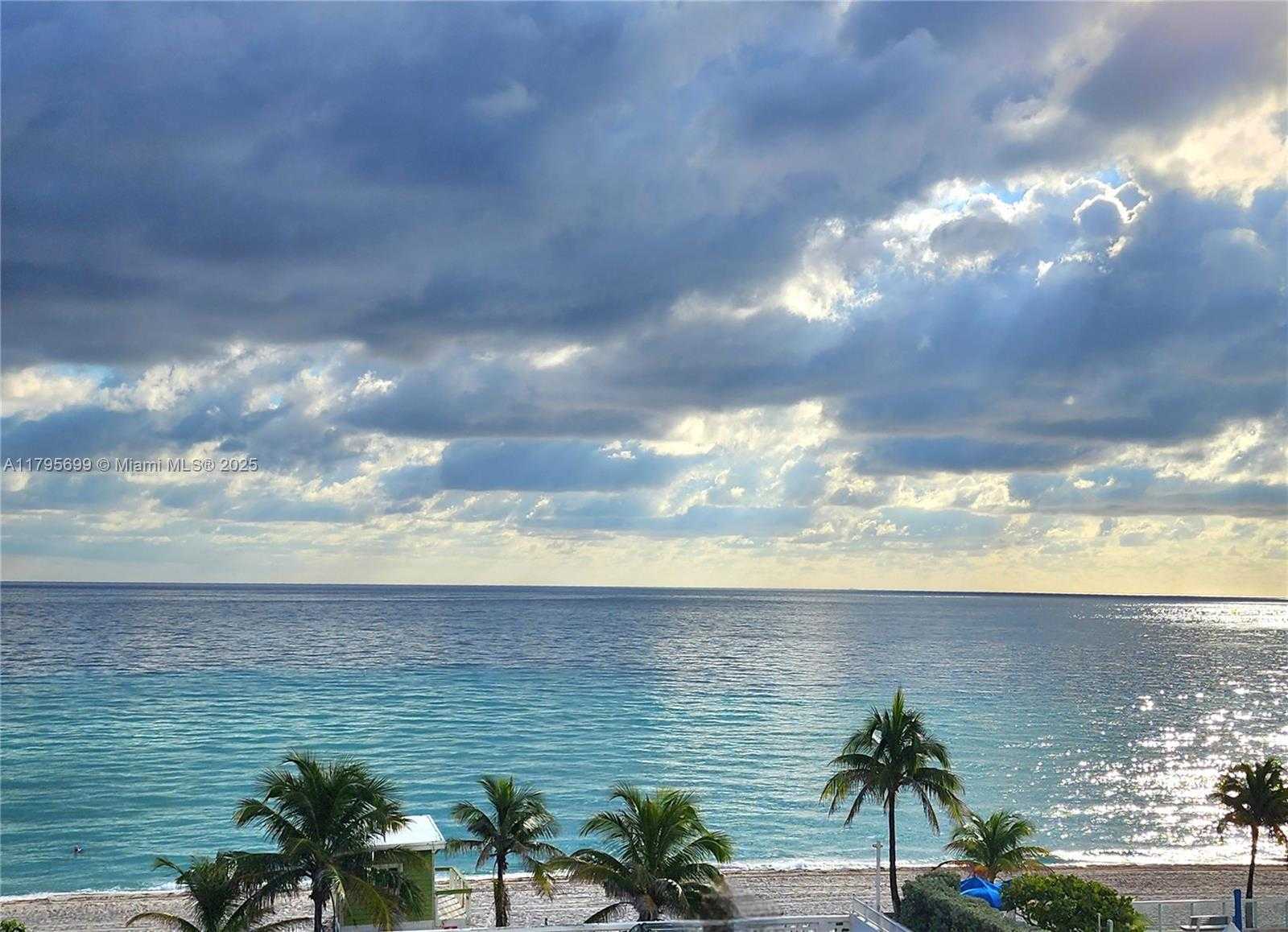 Small Image of 2030 SOUTH OCEAN DR #1804, Hallandale Beach Number 38