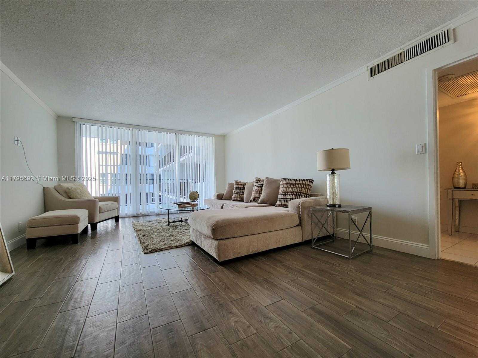Small Image of 2030 SOUTH OCEAN DR #1804, Hallandale Beach Number 8