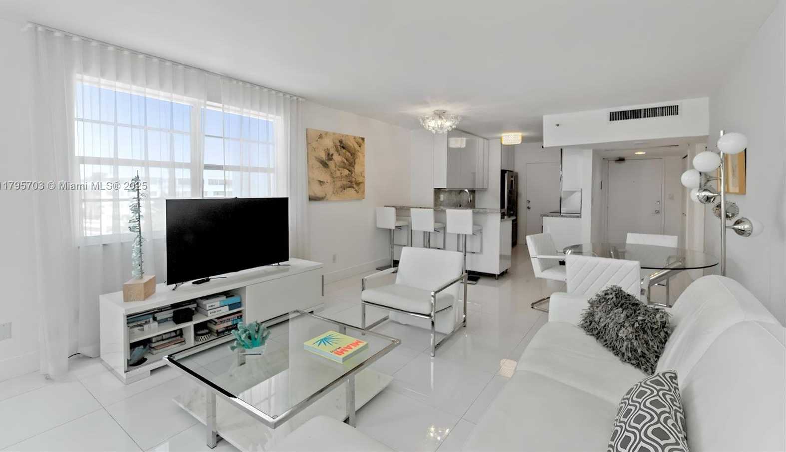 Small Image of 100 LINCOLN RD #611, Miami Beach Number 3
