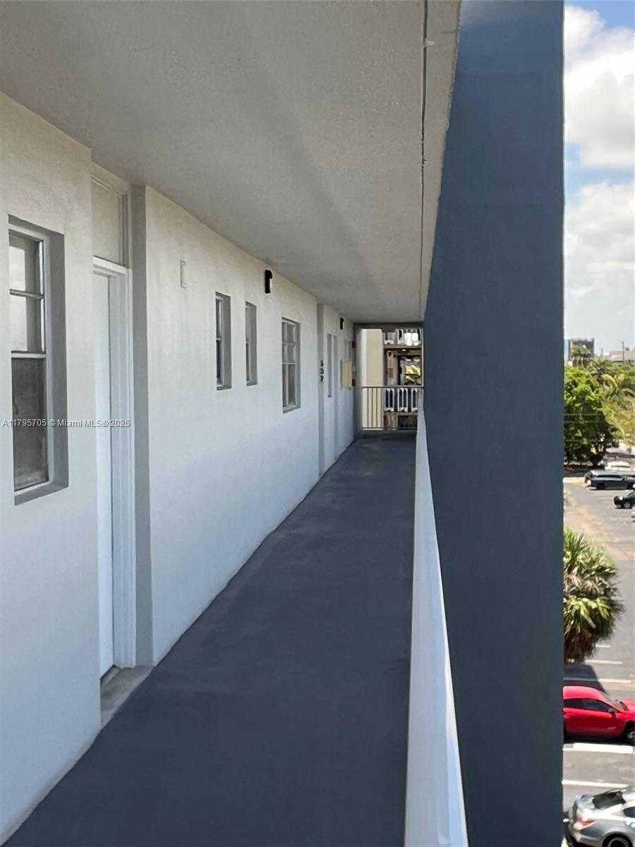 Small Image of 619 NORTH EAST 14TH AVE #507, Hallandale Beach Number 12