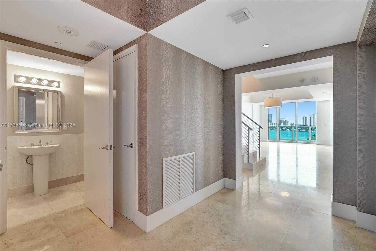Small Image of 3301 NORTH EAST 183RD ST #1608, Aventura Number 5