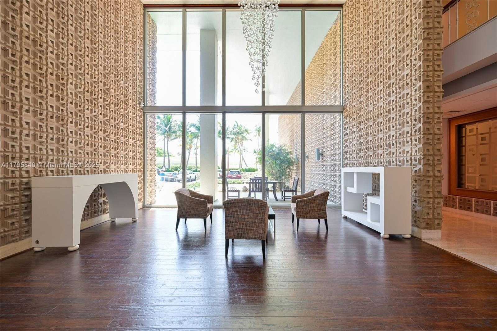 Small Image of 2899 COLLINS AVE #1738, Miami Beach Number 9