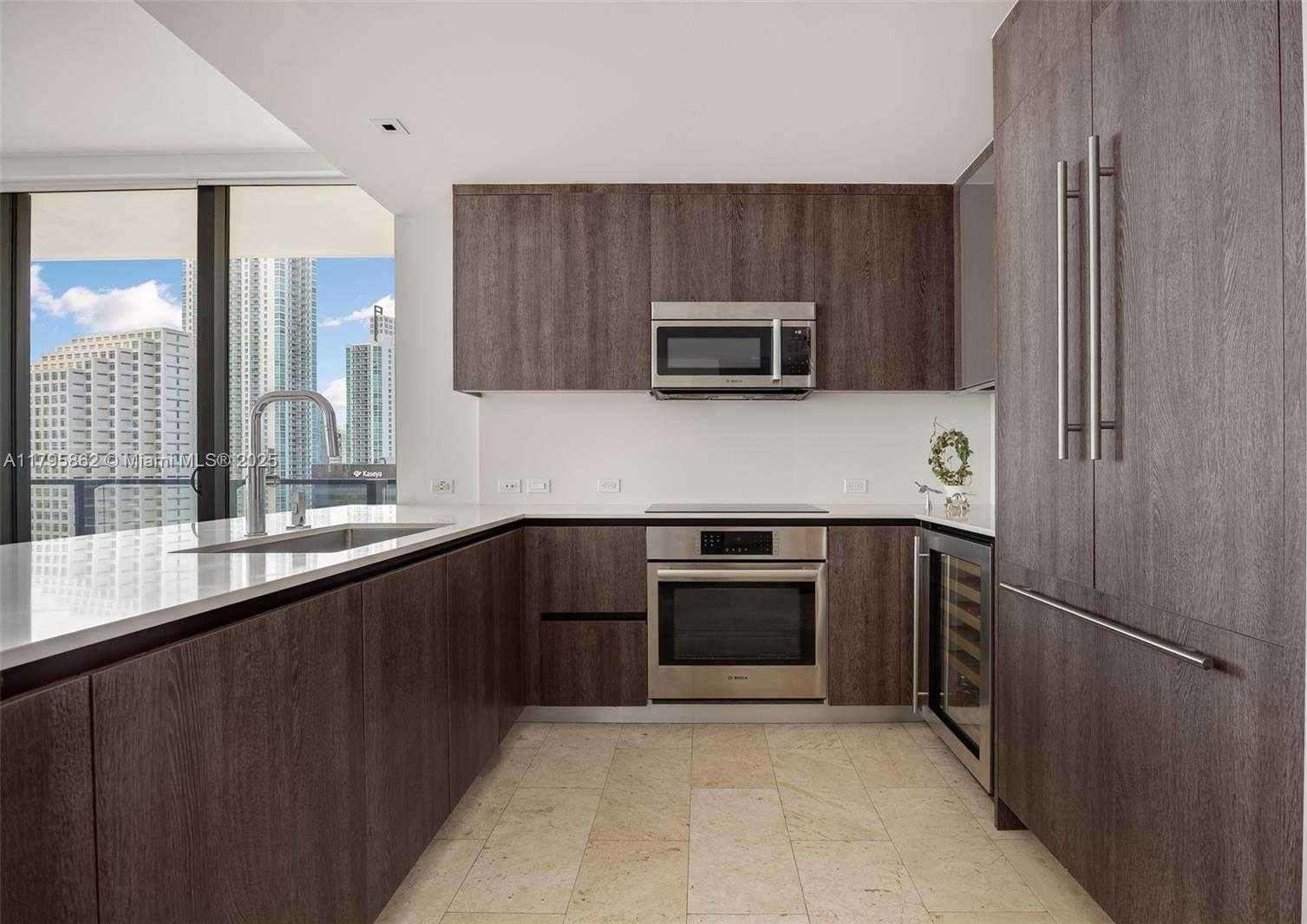 Small Image of 68 SOUTH EAST 6TH ST #1601, Miami Number 15
