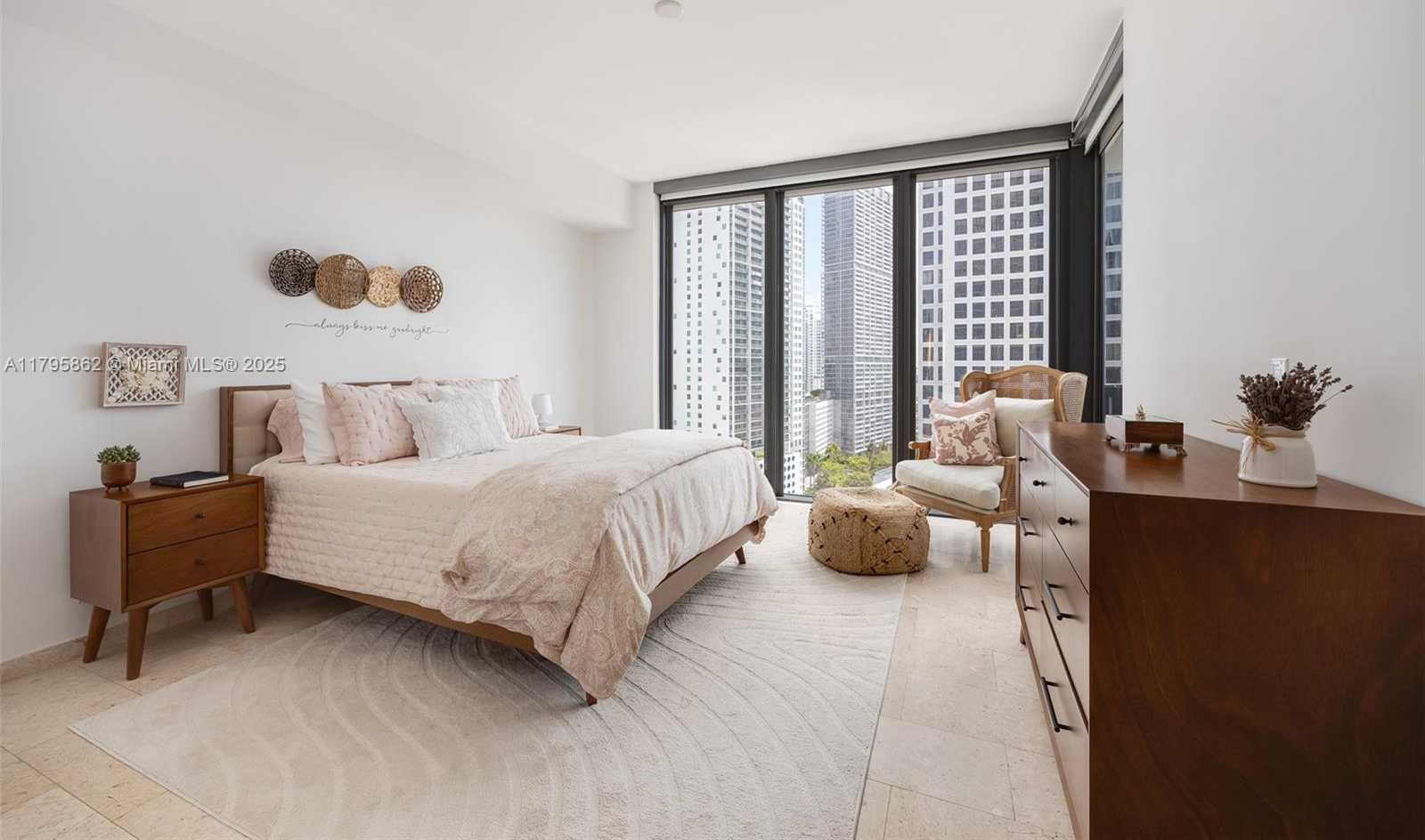 Small Image of 68 SOUTH EAST 6TH ST #1601, Miami Number 18