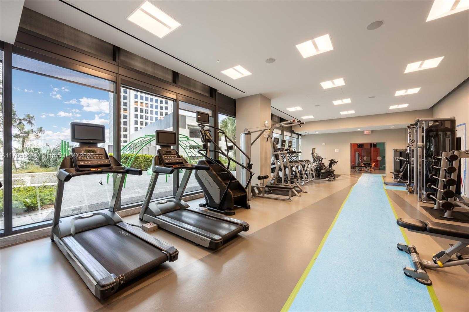 Small Image of 68 SOUTH EAST 6TH ST #1601, Miami Number 26