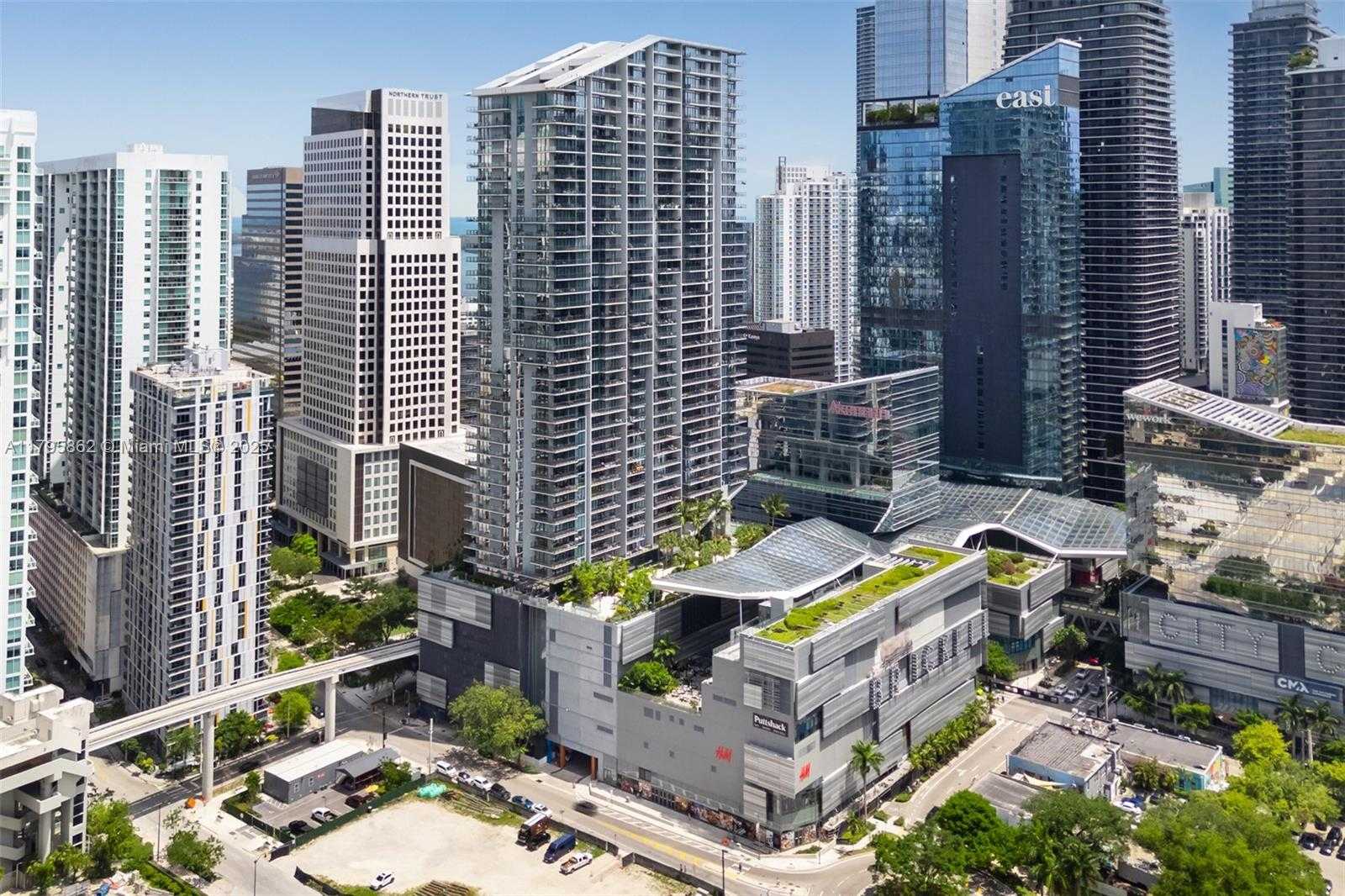 Small Image of 68 SOUTH EAST 6TH ST #1601, Miami Number 32
