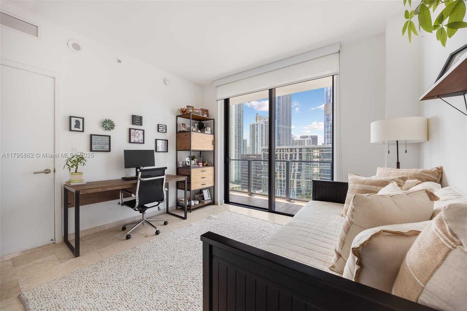 Small Image of 68 SOUTH EAST 6TH ST #1601, Miami Number 7