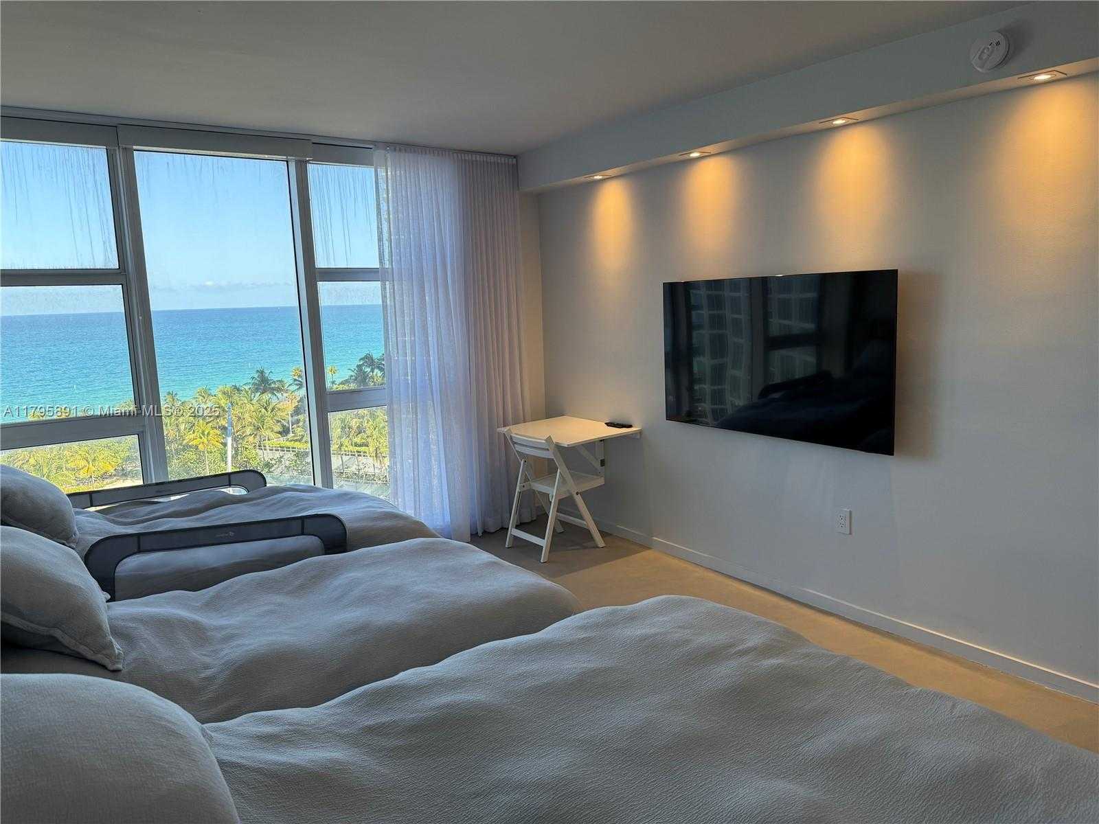 Small Image of 10275 COLLINS AVE #920, Bal Harbour Number 14