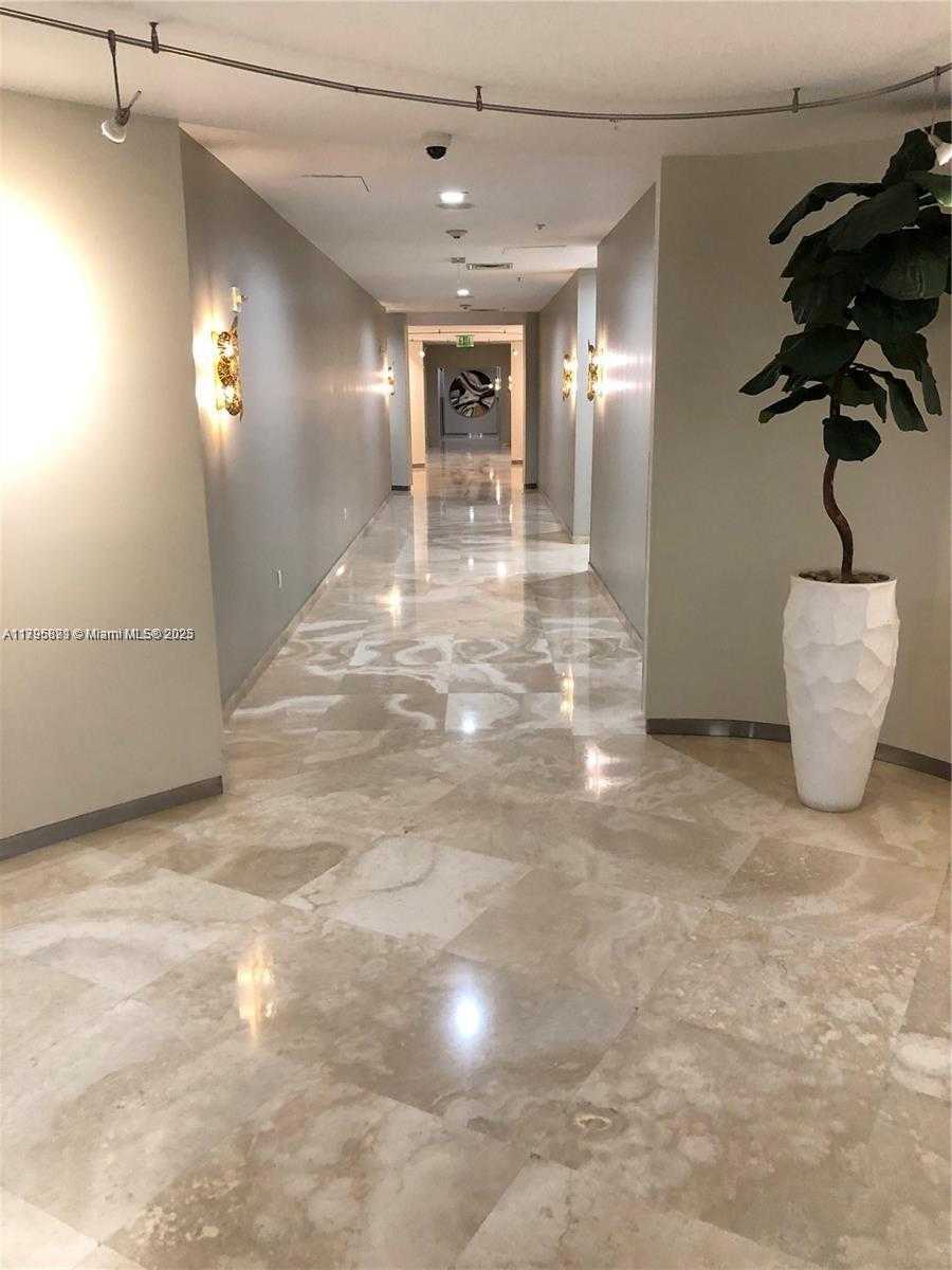 Small Image of 10275 COLLINS AVE #920, Bal Harbour Number 25