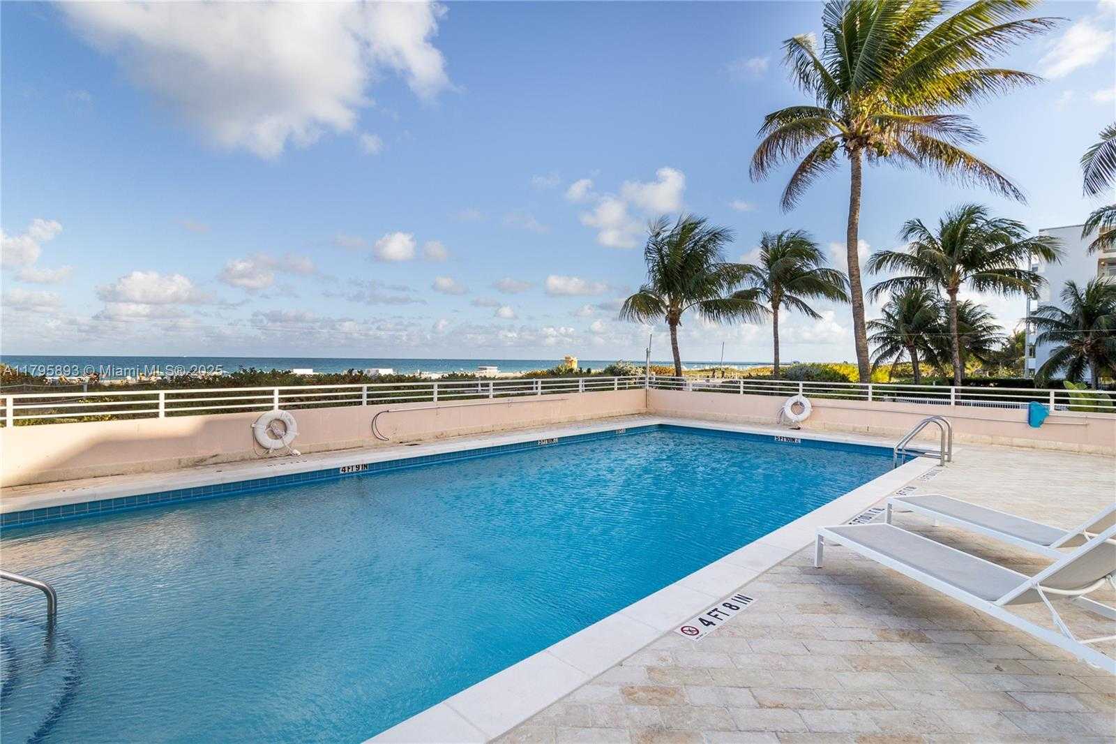 Small Image of 345 OCEAN DR #904, Miami Beach Number 5